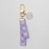 Cute Daisy Flower Webbing Alloy Car Keychain Key Ring for Women & Girls Trendy Car Accessories Stylish Key Pendant