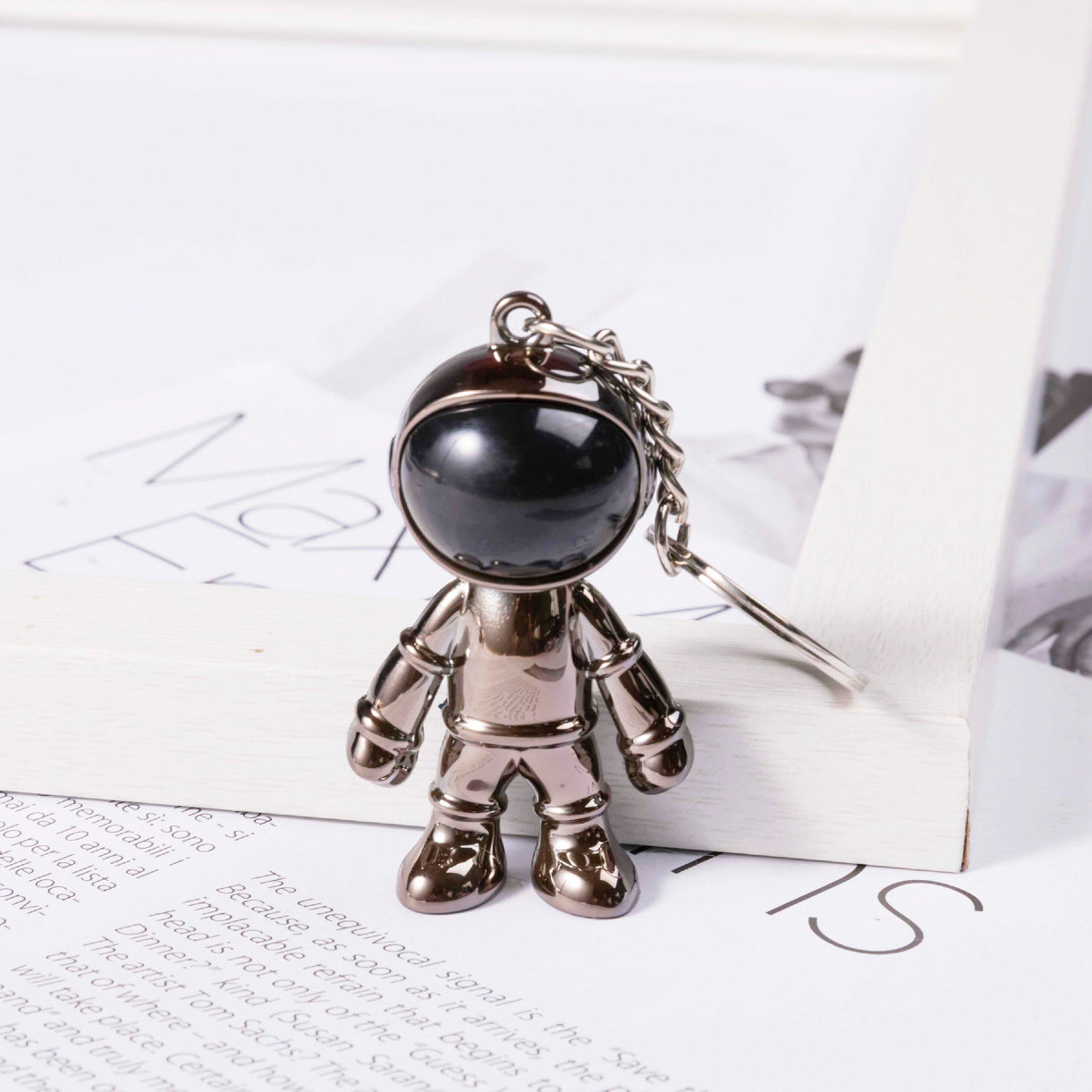 Korean Hip Hop Cross Spaceman Necklace Fashion Keychain Pendant Creative Astronaut Jewelry Trendy Streetwear Accessory