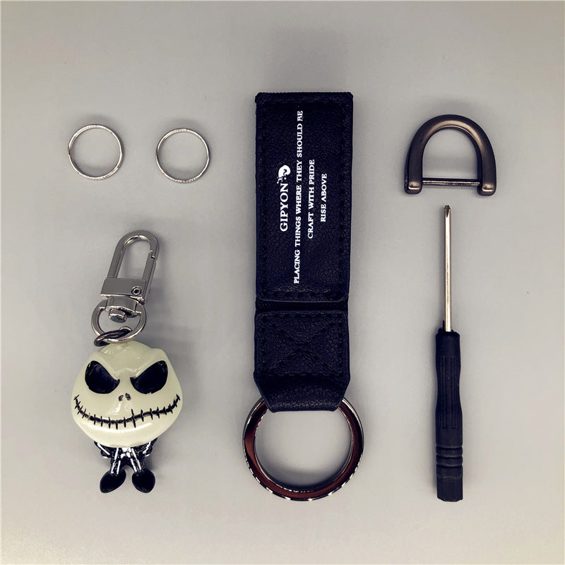 Luminous Skull Keychain | Glow-in-the-Dark Car Key Pendant | Dark Black Personality
