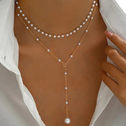 Double Layer Pearl Necklace Elegant Twin Pearl Pendant Choker Layered Dainty Jewelry for Women Minimalist Statement Accessory