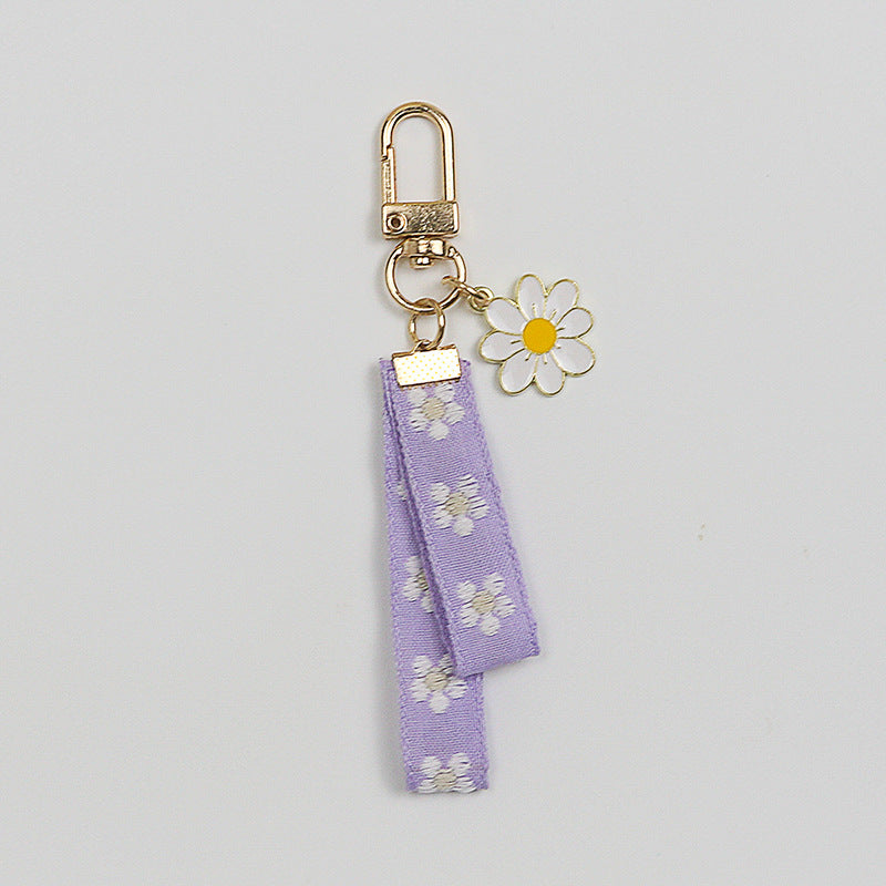 Cute Daisy Flower Webbing Alloy Car Keychain Key Ring for Women & Girls Trendy Car Accessories Stylish Key Pendant